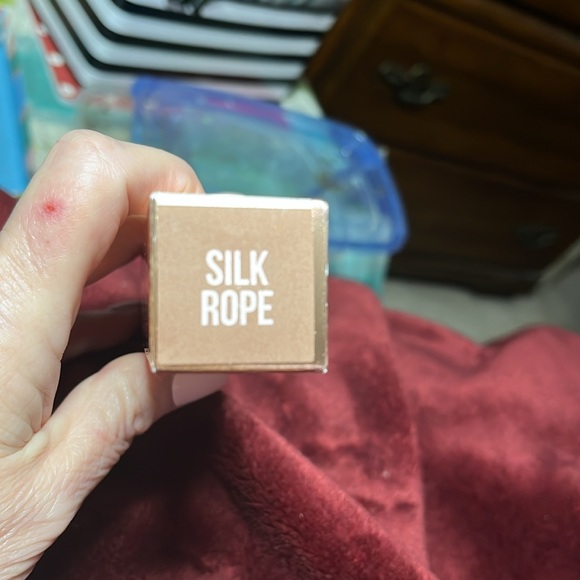 Jeffrey Star-Lip “Silk Rope” - Picture 3 of 5